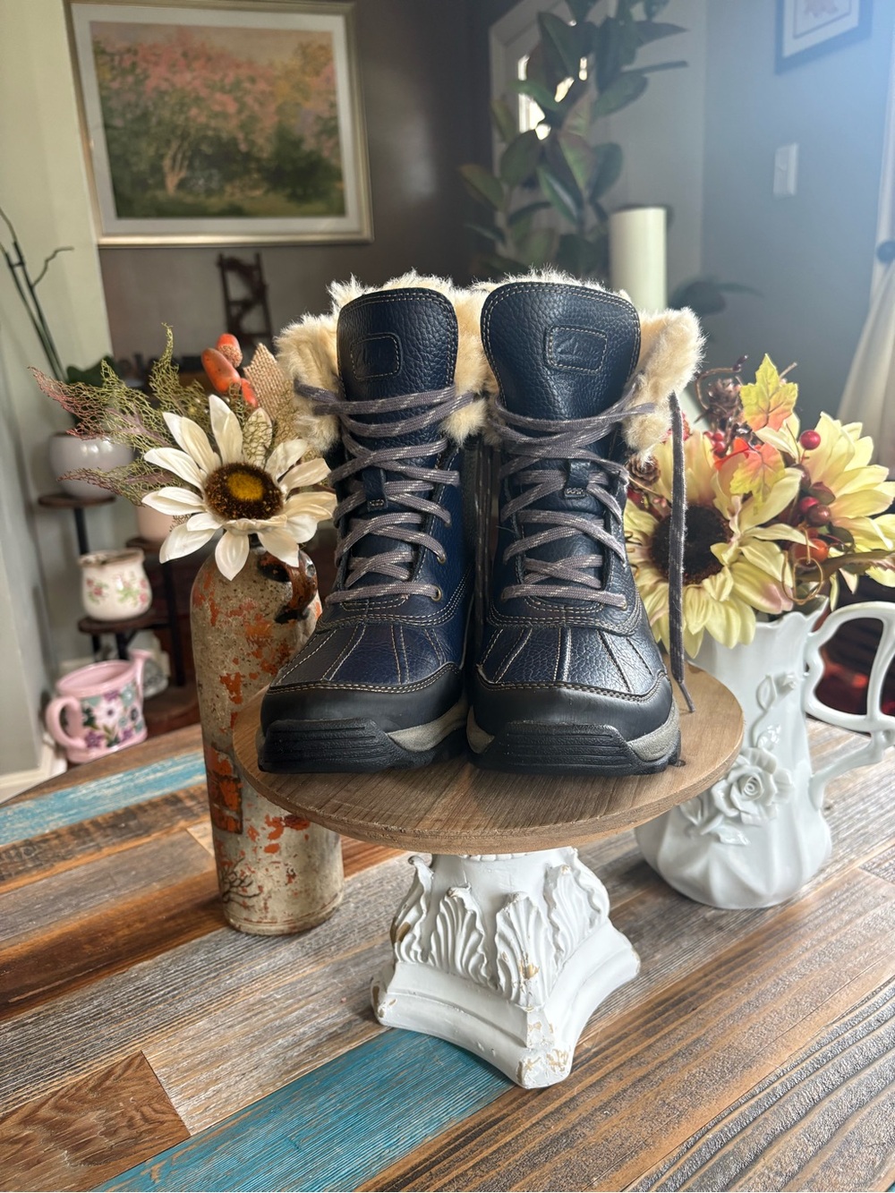 Clarks Women’s Navy Blue Leather Faux Fur Lined Winter Boots Size 6.5
